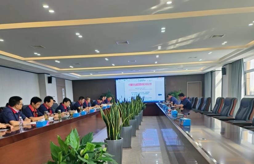 運(yùn)用浙江‘千萬工程’經(jīng)驗(yàn)案例，加強(qiáng)公司5S管理工作會議