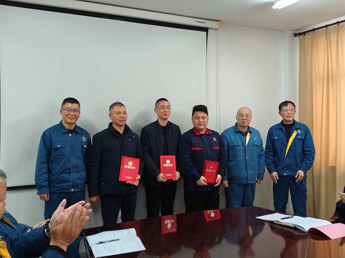 第一事業(yè)部冶化協(xié)力項目部獲銅冠冶化公司“強化意識，防控風(fēng)險”...