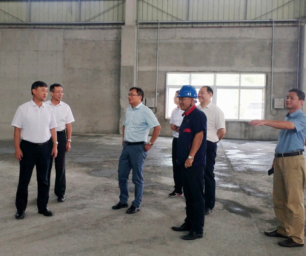 集團(tuán)公司黨委委員、股份公司黨委書記、總經(jīng)理蔣培進(jìn)到矸石項(xiàng)目部調(diào)研 